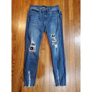 Judy Blue Leopard Peekaboo Distressed Skinny Crop Jeans Midrise JB82166DK 11/30